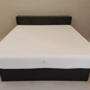 lit à eau softside de Tasso avec option Niveau noir